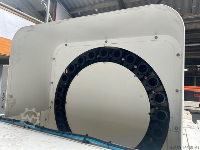 Machining center Hyundai WIA F400