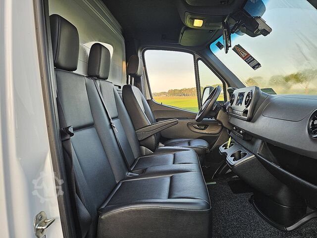 Walizka MERCEDES-BENZ SPRINTER 316 Bakwagen Laadklep!