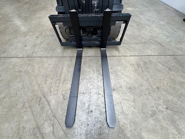 Vysokozdvižný vozík Linde E 25L [ID: 175]