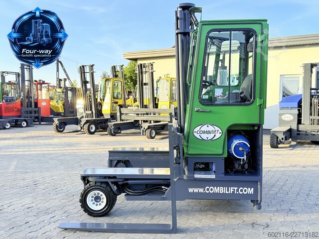 Empilhadeira multidirecional Combilift C4000 GAS DUPLEX 4050 WIDE POSITIONER