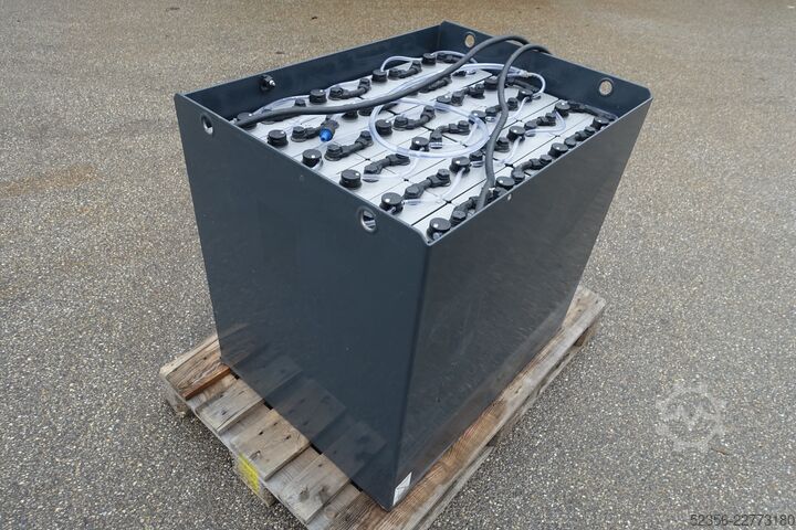 Batería de carretilla elevadora AIM 48V 5PzS700 C5-TEST 86%