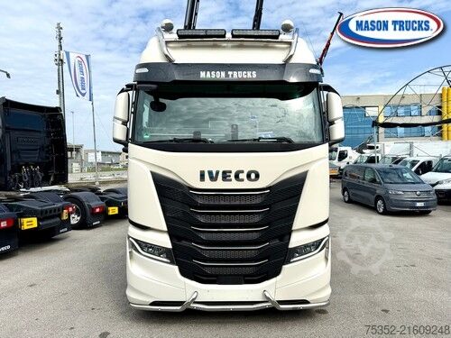 Standard nyergesvontató Iveco S-Way 530