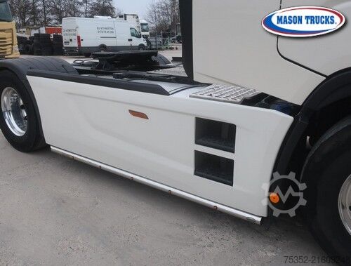 Standard nyergesvontató Iveco S-Way 530