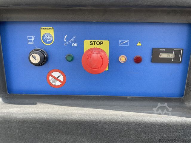 Crawler work platform CTE TRACCESS 170