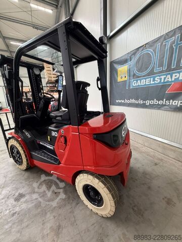 Carrello elevatore elettrico a 4 ruote EP EFL30 Pro + Fingertip + Waage
