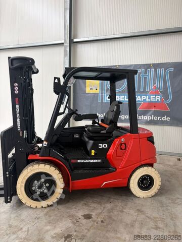 Carrello elevatore elettrico a 4 ruote EP EFL30 Pro + Fingertip + Waage