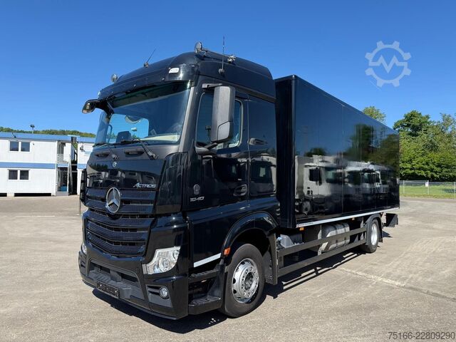 Vrachtwagen met bakwagen MERCEDES-BENZ ACTROS 1840 L Koffer 7,30 m LBW 1,5 T + 2.Liegen