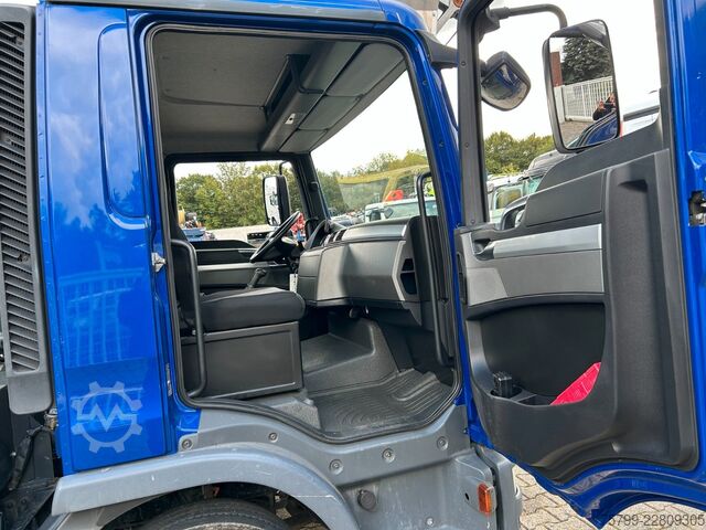 Φορτηγό με γερανό ανυψώσεως MAN 7.180 mit Böcker Dachdeckerkran bis 37 m 37-4000