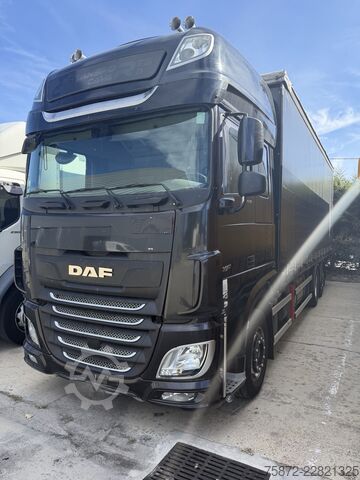 Platós teherautó ponyvával DAF XF 530 SUPER SPACE CAB 6X2 26T EURO 6