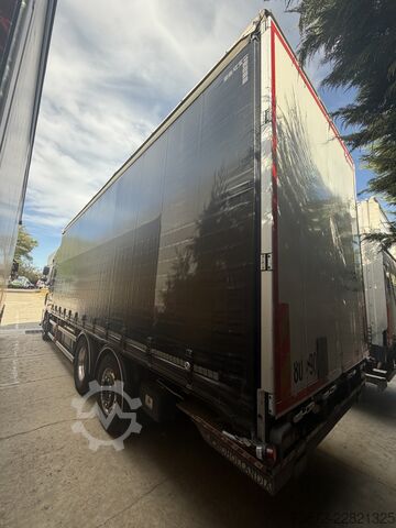 Platós teherautó ponyvával DAF XF 530 SUPER SPACE CAB 6X2 26T EURO 6