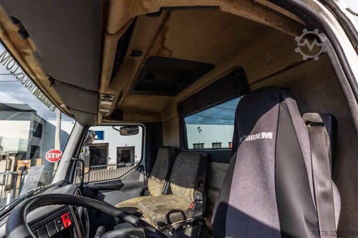 Kipper met kraan RENAULT KERAX 270 DCI - PK 9501