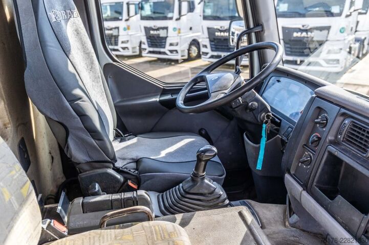 Kipper met kraan RENAULT KERAX 270 DCI - PK 9501