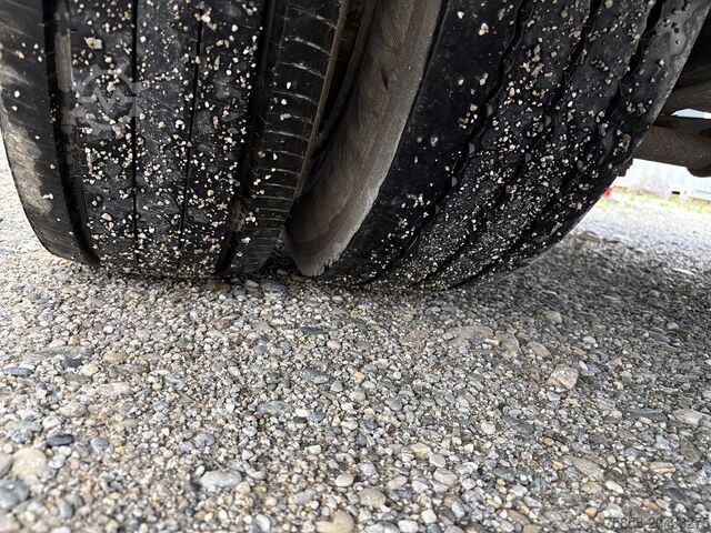 Anhänger mit offener Pritsche WEB Trailer Plattformanhänger 7950 mm STROH