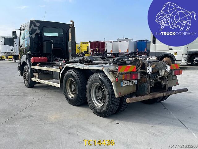 Container transportation Renault Kerax 370