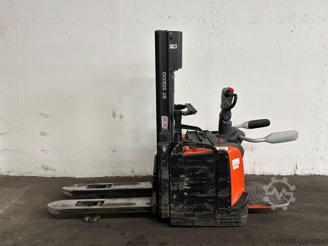High Lift stacker Toyota SPE 120 L - TRIPLEX 3,7 m