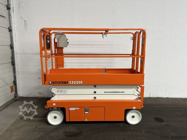 Scissor Lifts Snorkel S 3220 E - NEUGERÄT !!!