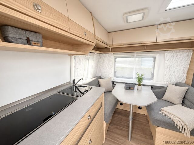 Caravan FENDT Bianco Activ 390 FHS 1.700 kg Lichtpaket