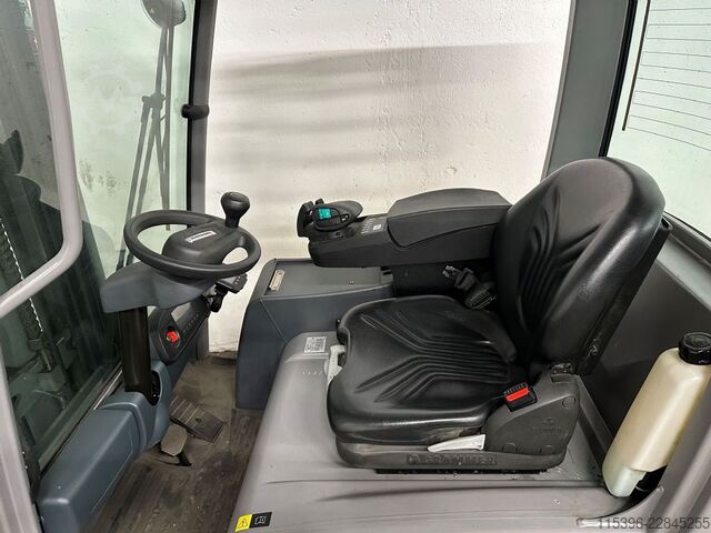 Chariot élévateur électrique à 3 roues Jungheinrich EFG 216k - TRIPLEX 6 m