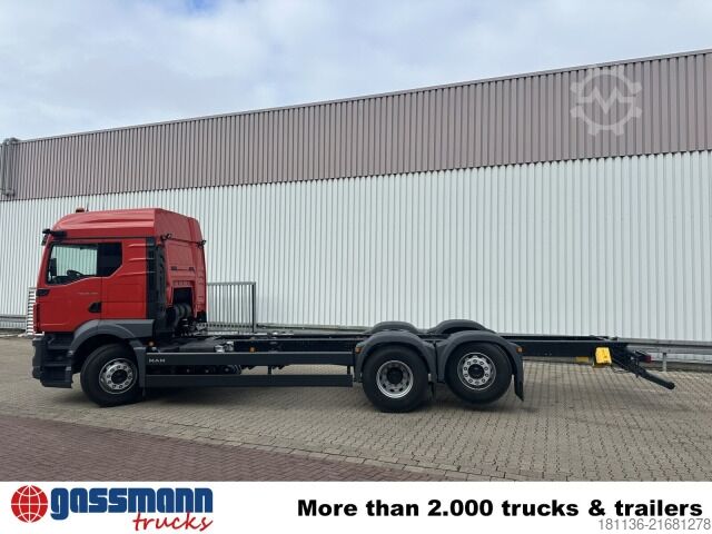 Abrollkipper MAN TGS 26.480 6x2-4 BL CH, Lenk-/Lift, OptiView, LED,
