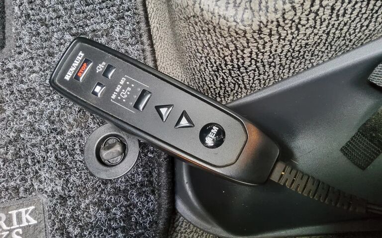 Suitcase Renault D SERIE 280.14 TON - EURO 6 - 31-BTH-9 - LUCHTG...