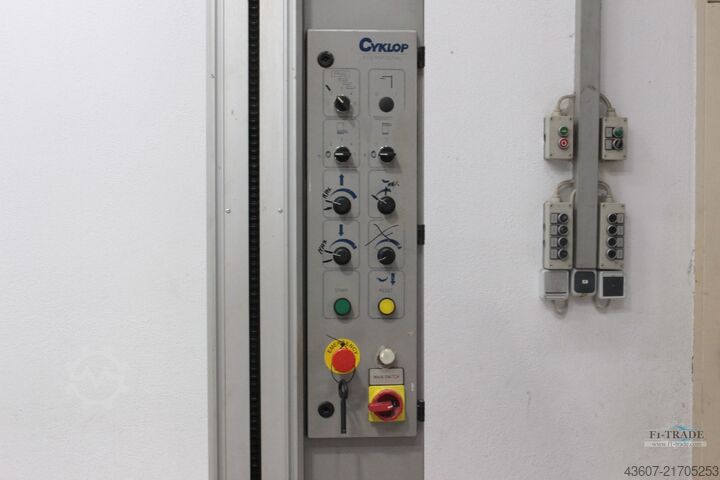 Macchina avvolgipallet / Pallet Wrapping Machine CYKLOP GL110/11 110 02
