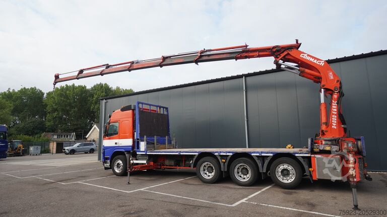 Vrachtwagen met kraan Volvo FM 450 8X4 FLATBED WITH GORMACH 3400E6 CRANE