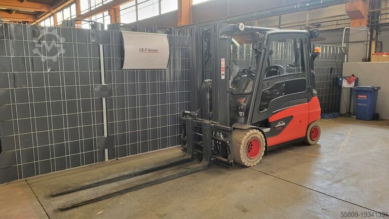 Elektrische vorkheftruck met 4 wielen Linde E35L-01 // Triplex // Containerfähig // 2022