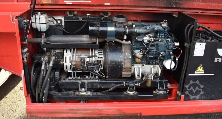 Podnośnik nożycowy Holland Lift Combistar M-250HYL25 4WD/P/N