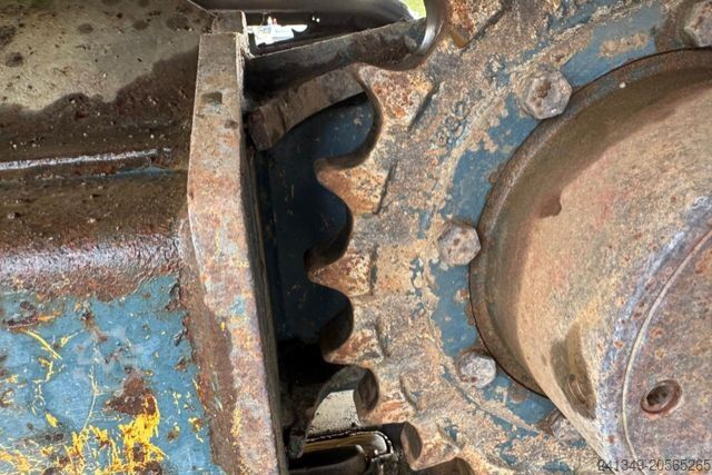 Chain excavator YANMAR B37-2A 3x Schaufeln