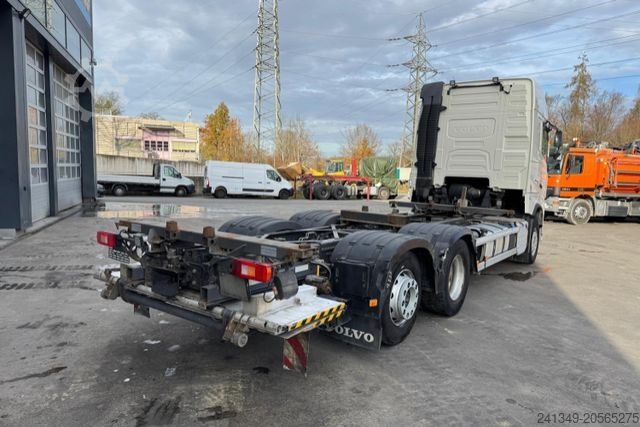 Camión con caja móvil VOLVO FH-460 6x2 BDF
