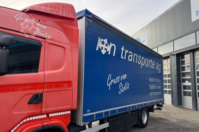 Flaklastbil med kapell SCANIA G400 4x2 Mega 3 M Innenhöhe