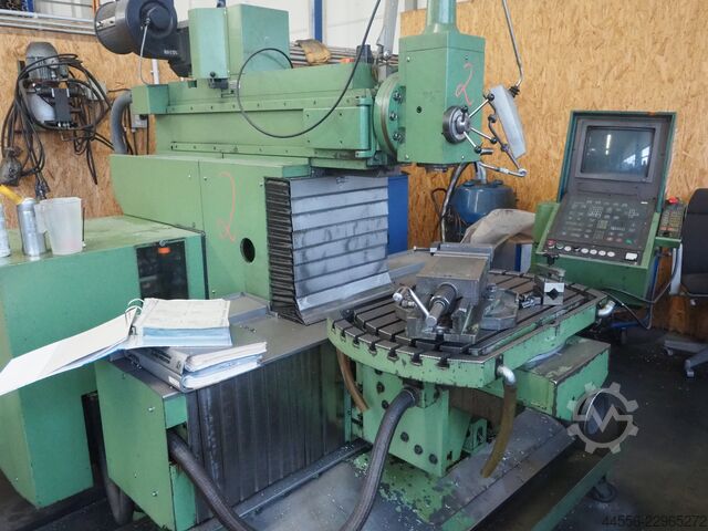 CNC univerzalna glodalica Maho MH700 C