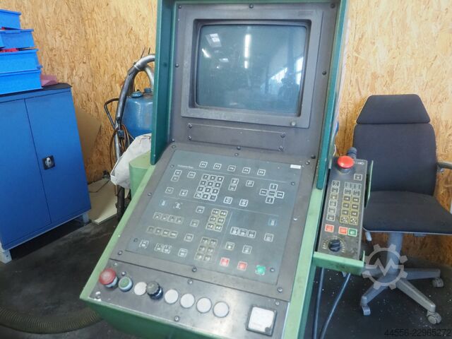 CNC univerzalna glodalica Maho MH700 C