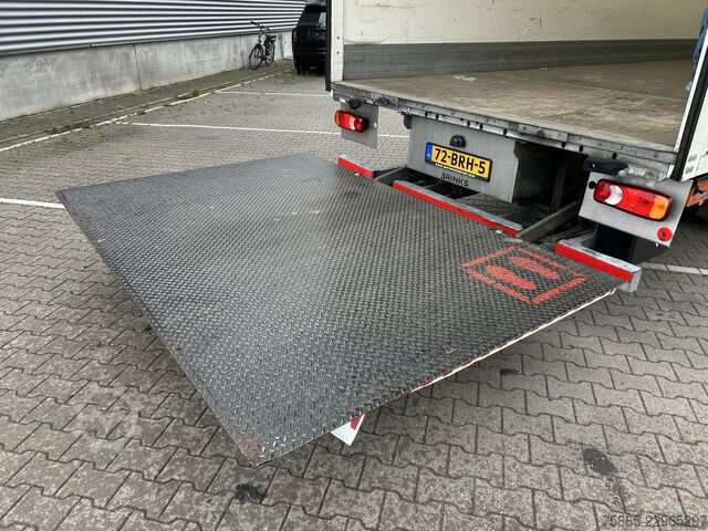 βαλίτσα Volvo FL 210 Euro 6 D / 12 Ton / 293 dkm / Box / Laad...