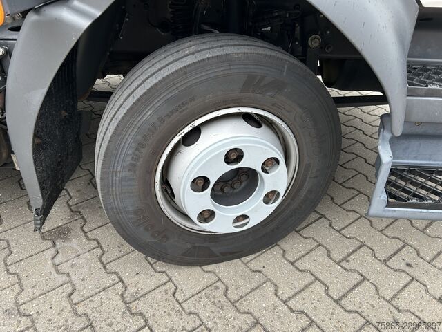 βαλίτσα Volvo FL 210 Euro 6 D / 12 Ton / 293 dkm / Box / Laad...