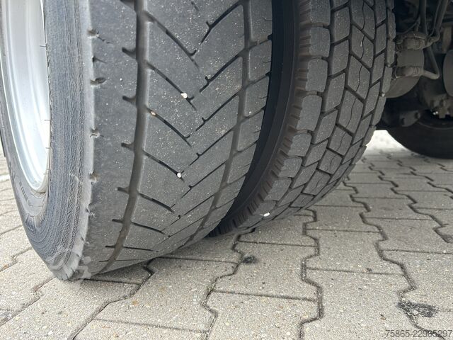 βαλίτσα Volvo FL 210 Euro 6 D / 12 Ton / 293 dkm / Box / Laad...