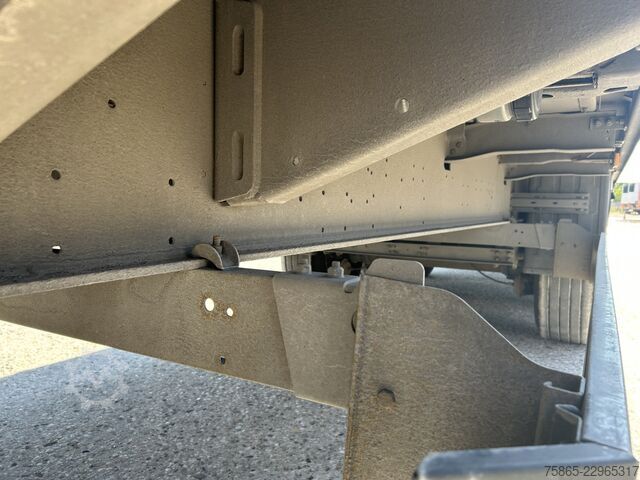 Trailer πλατφόρμας Schmitz Cargobull SCB S3T / Plateau - Flat Bed / Disk Brakes / Sw...