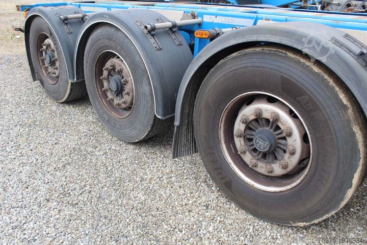 Semirremolque con caja móvil dtec semirimorchi portacontainer allungabili