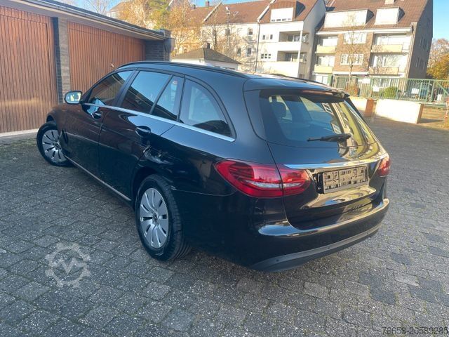 Miniautocarro MERCEDES-BENZ C 200d 110kw Kombi*Automatik*LED*Navi*Kamera