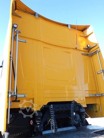 Standard trækkerunit DAF XG+ 530 Skylight/Intarder/Hydr./PTO/Alcoa/257tkm