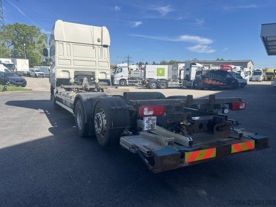 Φορτηγό εναλλασσόμενου αμαξώματος DAF XF 480 FAR BDF EURO 6 LIFTACHSE, RETARDER