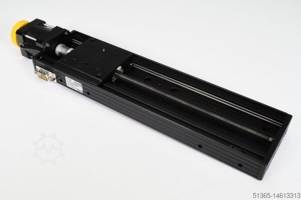 Masă liniară cu motor pas cu pas PI 6230-9-260