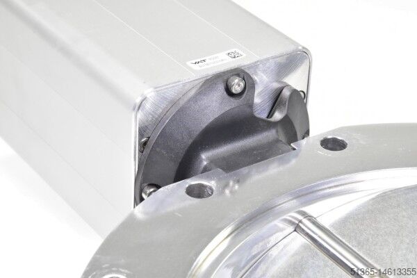 Válvula de mariposa de control con regulador VAT 61346-PAM1-0001