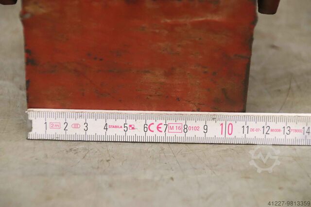 Materiale grab 1,000 kg unbekannt B04-Z10-1