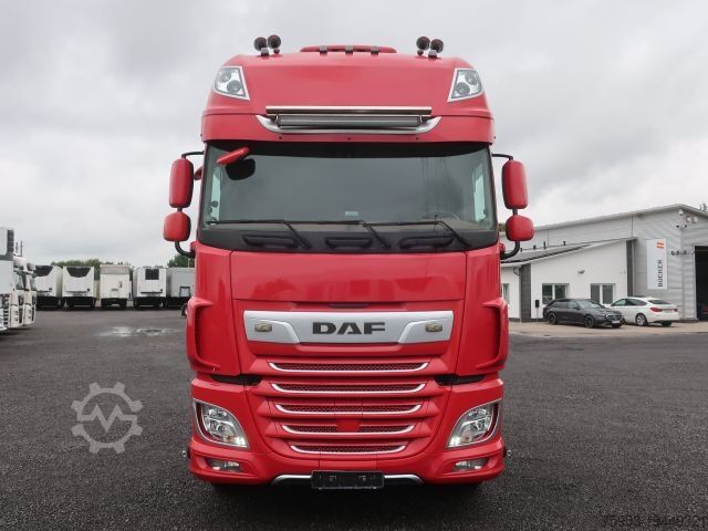 Standard dragbil DAF XF 530 FT SSC LED Standklima Leder Intarder