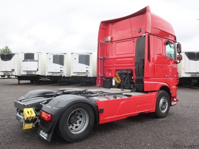 Standard dragbil DAF XF 530 FT SSC LED Standklima Leder Intarder