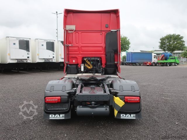 Standard dragbil DAF XF 530 FT SSC LED Standklima Leder Intarder