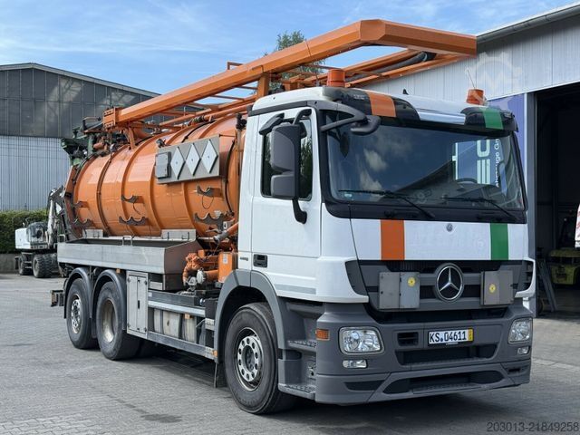 Vakuumtankbil MERCEDES-BENZ 2643 6x2 Kanalreiniger Kombi MÜLLER