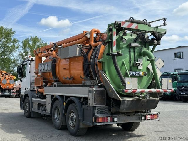 Vakuumtankbil MERCEDES-BENZ 2643 6x2 Kanalreiniger Kombi MÜLLER