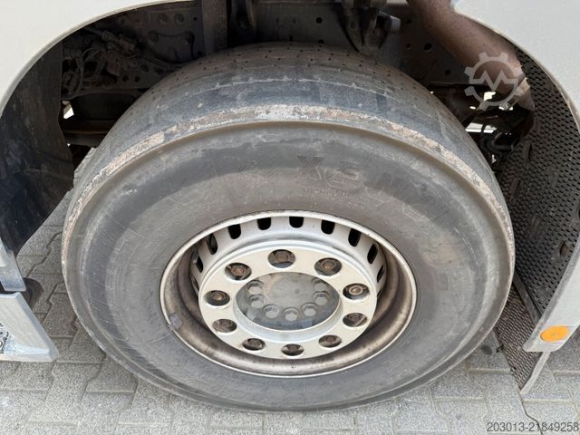 Vakuumtankbil MERCEDES-BENZ 2643 6x2 Kanalreiniger Kombi MÜLLER